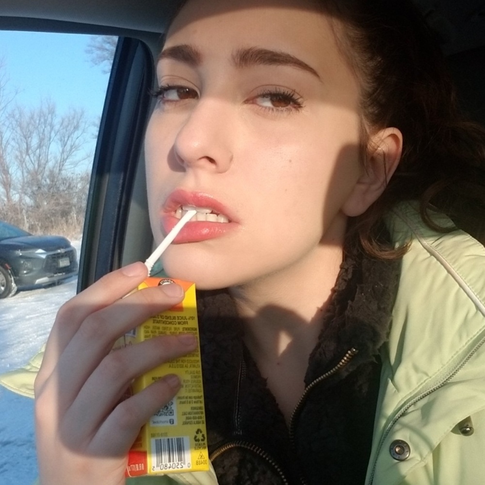 Meet your Posher, Mara